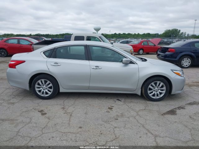 1N4AL3AP9HC476384 Nissan Altima 2.5 S
