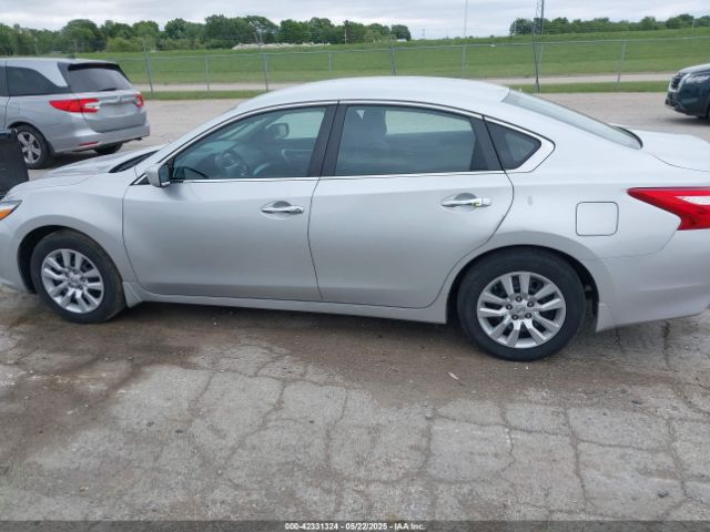 1N4AL3AP9HC476384 Nissan Altima 2.5 S