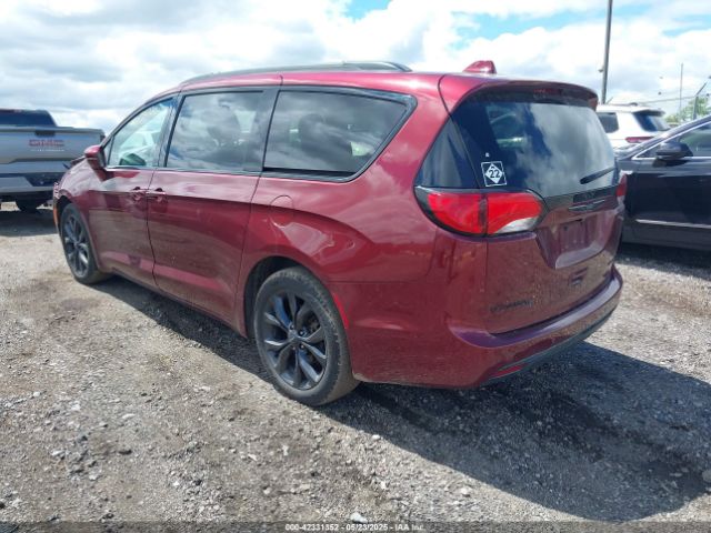 2019 CHRYSLER PACIFICA 2C4RC1GG5KR652497 Photo 2