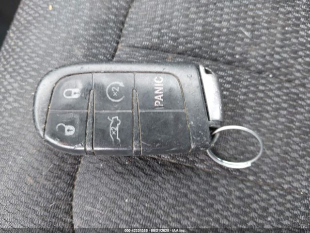 1C3CCCBB3FN550829 Chrysler 200 S