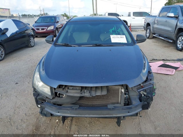 1G1PA5SHXE7465873 Chevrolet Cruze Ls Auto