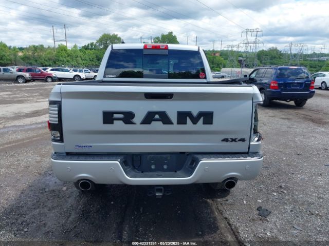 1C6RR7MT9HS617785 RAM 1500 Night  4x4 5'7 Box