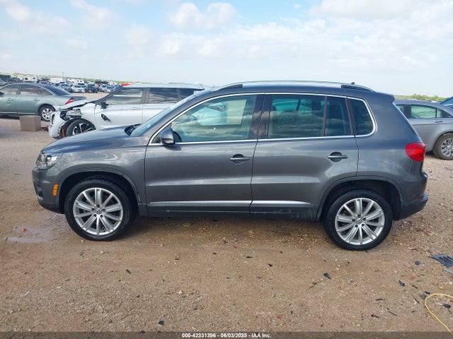 WVGAV7AX4GW574940 Volkswagen 2016