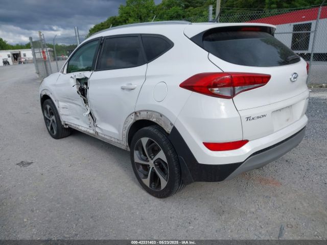 KM8J3CA25HU305751 Hyundai Tucson Sport