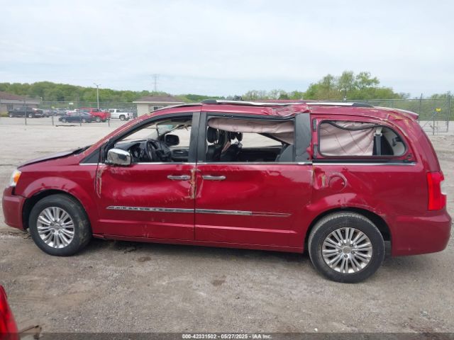 2C4RC1GG2ER234306 Chrysler Town & Country Limited