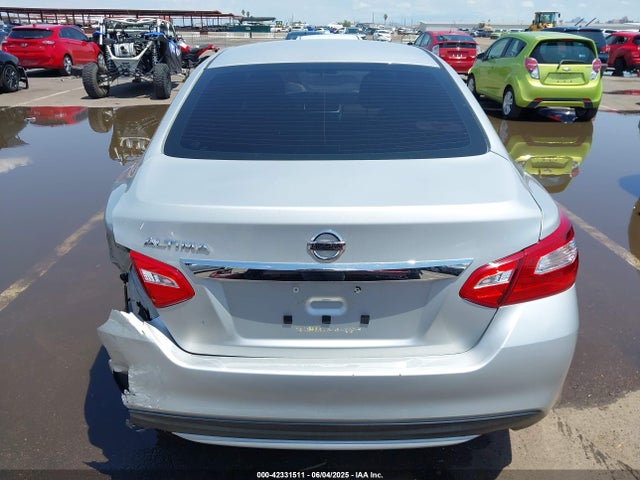 1N4AL3AP8GN332408 Nissan 2016