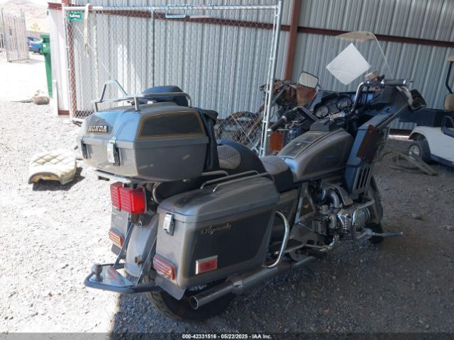 1982 HONDA GL1100 1HFSC022XCA215503 Photo 3