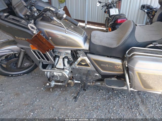 1982 HONDA GL1100 1HFSC022XCA215503 Photo 8