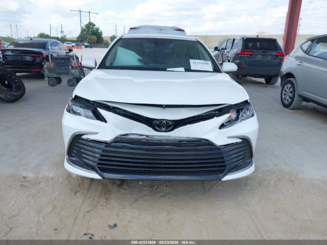 4T1C11AK9MU584845 Toyota CAMRY LE
