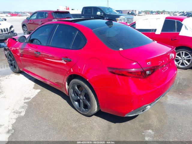 2018 ALFA ROMEO GIULIA ZARFAEDNXJ7563243 Photo 2