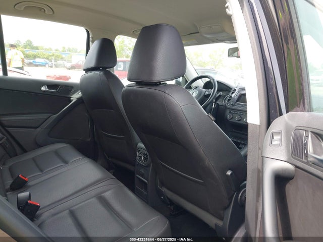 WVGAV7AX0GW519952 Volkswagen TIGUAN S
