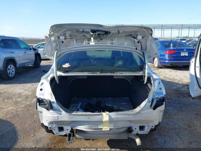 1FADP3E28EL460074 Ford 2014
