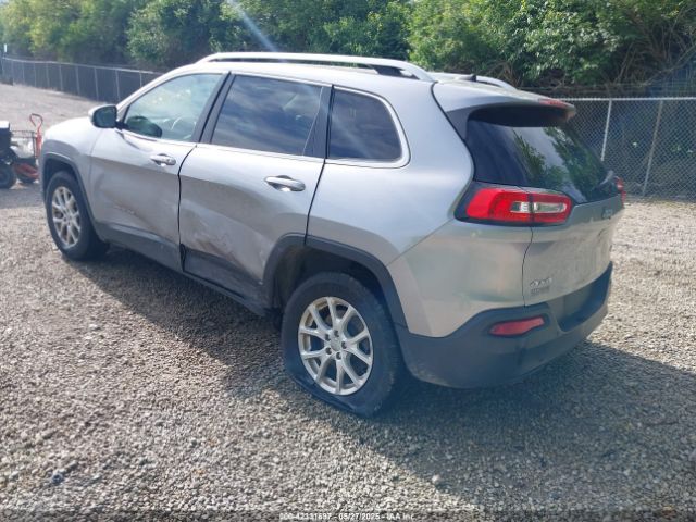 1C4PJMCB5HW574778 Jeep Cherokee Latitude 4x4