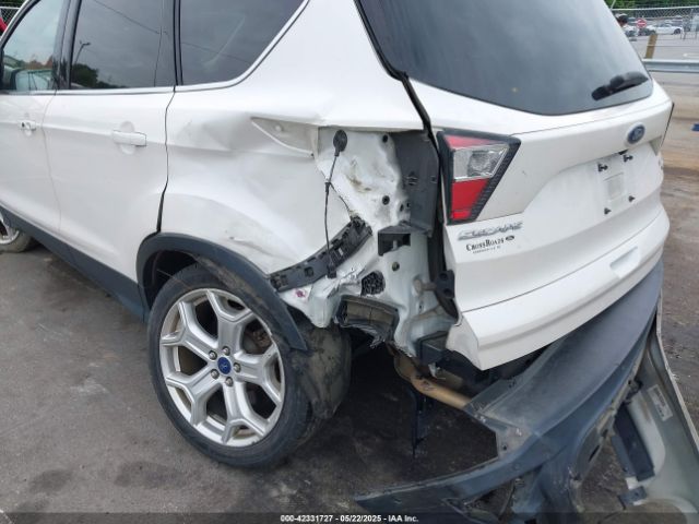 1FMCU9J99JUB50522 Ford Escape Titanium
