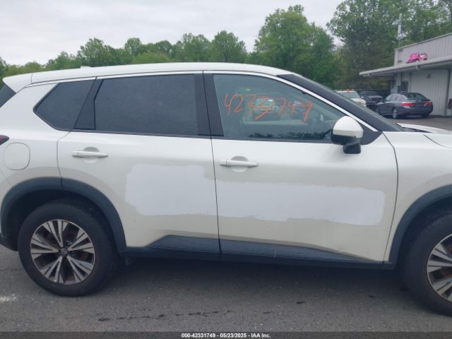5N1AT3BB5MC751932 Nissan Rogue Sv Intelligent Awd