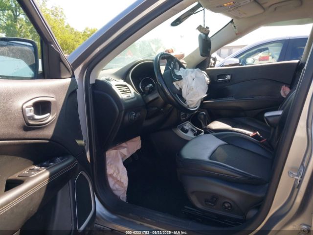 2019 JEEP COMPASS 3C4NJDBB6KT697110 Photo 4