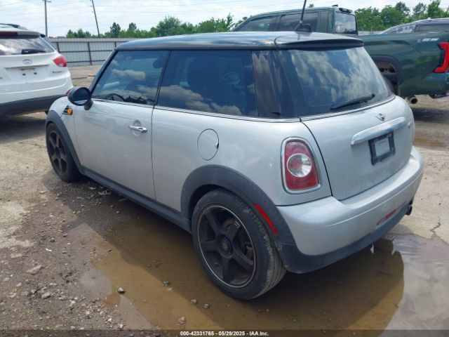 2012 MINI COOPER WMWSU3C52CT542139 Photo 2