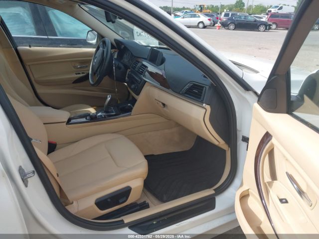 WBA3C3G53ENS68247 BMW 320i Xdrive