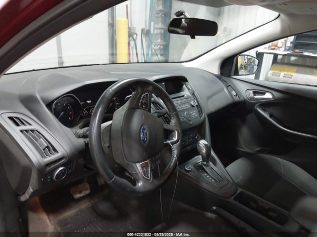 1FADP3F21FL306273 Ford FOCUS SE
