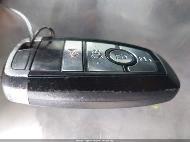3FA6P0HD5HR271652 Ford FUSION SE