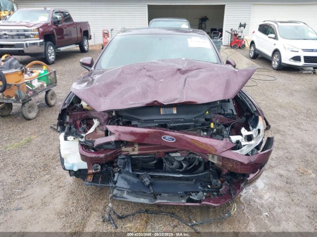 3FA6P0HD5HR271652 Ford FUSION SE
