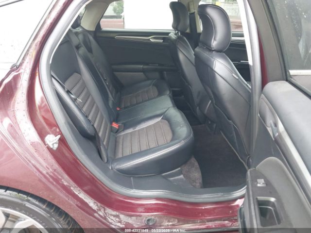 3FA6P0HD5HR271652 Ford FUSION SE