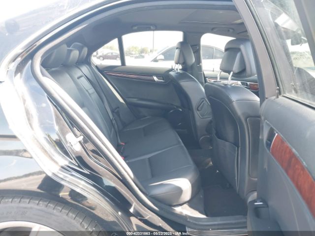 2011 MERCEDES-BENZ C 300 WDDGF5EB0BA447581 Photo 7