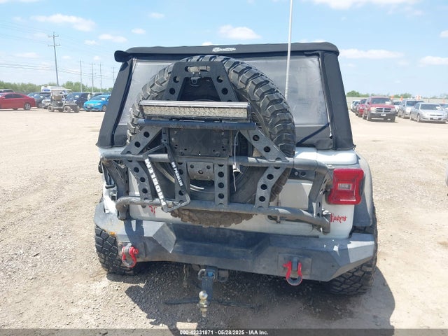 1C4GJXAN8JW302519 Jeep 2018