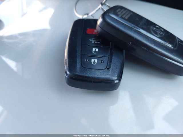 2T3C1RFV6LW076534 Toyota Rav4 Xle Premium