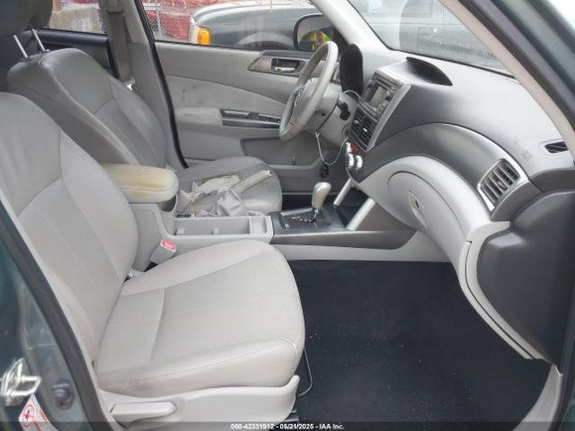 2011 SUBARU FORESTER JF2SHAEC0BH749039 Photo 4