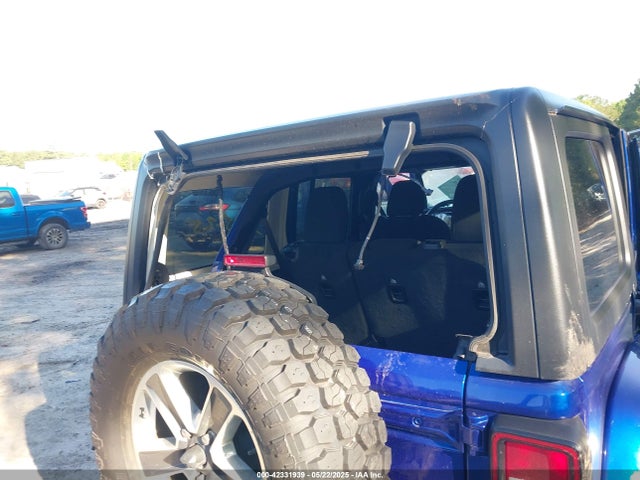 1C4HJXEN6LW272423 Jeep Wrangler