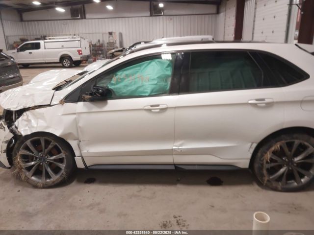 2FMPK4AP9GBB62564 Ford EDGE SPORT