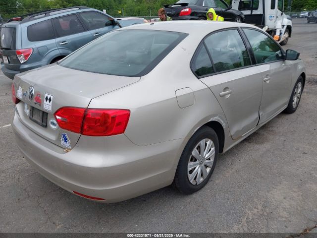 3VW2K7AJ9EM255220 Volkswagen Jetta 2.0l S