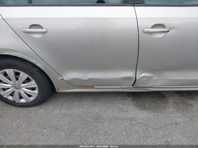 3VW2K7AJ9EM255220 Volkswagen Jetta 2.0l S