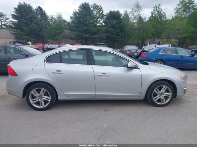 YV1612TB0F2316022 Volvo S60 T5 Premier