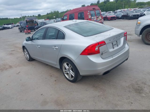 YV1612TB0F2316022 Volvo S60 T5 Premier