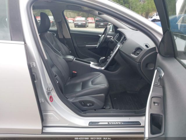 YV1612TB0F2316022 Volvo S60 T5 Premier