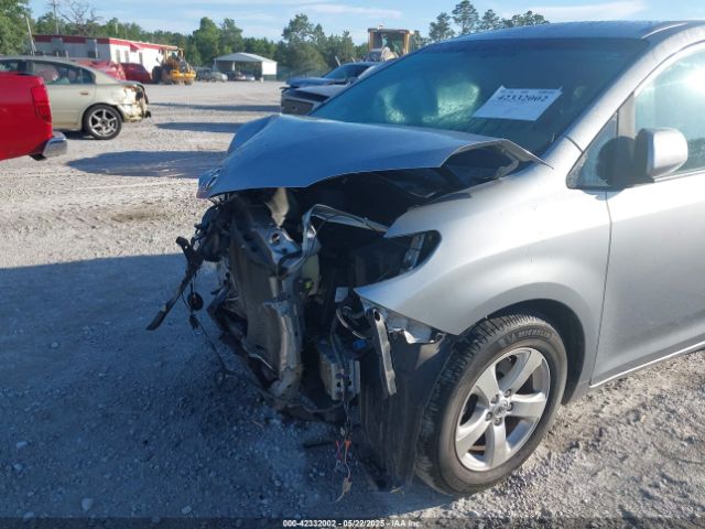 5TDKK3DC2FS571665 Toyota Sienna Le 7 Passenger/le 8 Passenger