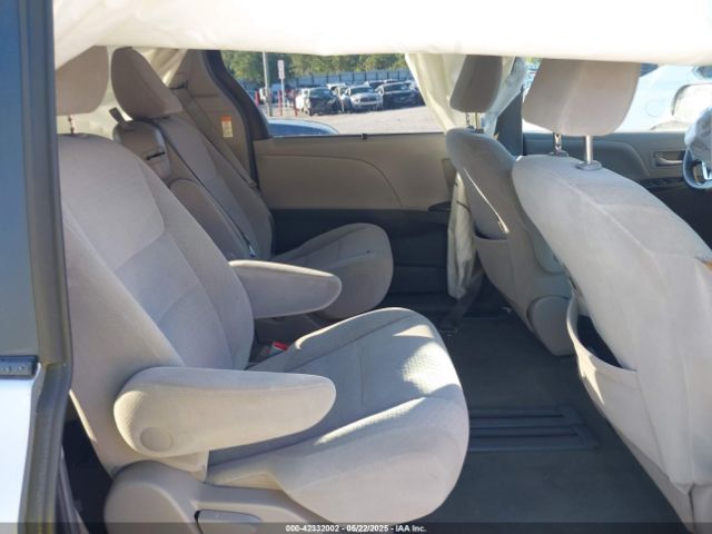 5TDKK3DC2FS571665 Toyota Sienna Le 7 Passenger/le 8 Passenger