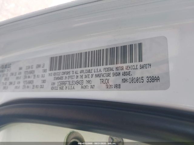 1C6RR6FT8JS149433 RAM 1500 Express  4x2 6'4 Box