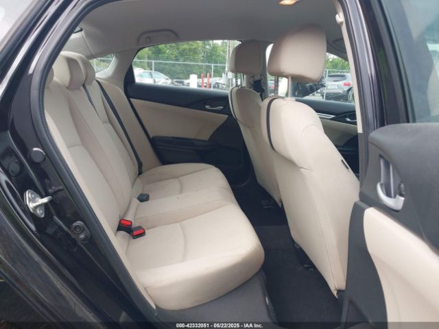 2HGFC2F52JH507321 Honda Civic Lx