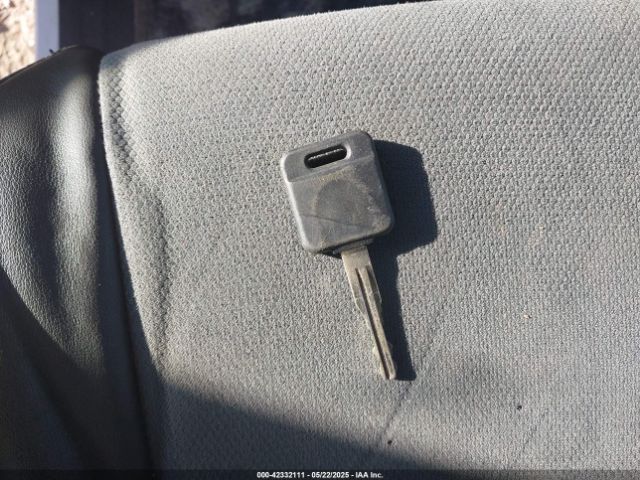 3N6CM0KN7EK695147 Nissan Nv200 S