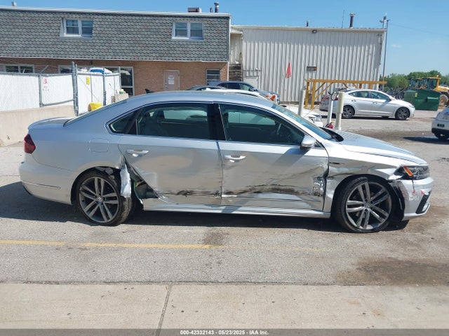1VWDT7A38HC082867 Volkswagen 1.8 tsi