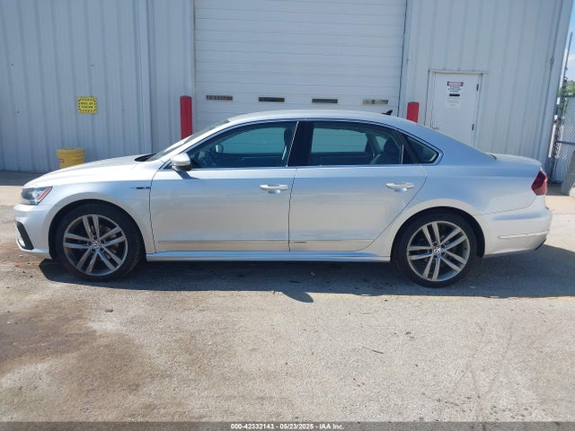 1VWDT7A38HC082867 Volkswagen 1.8 tsi