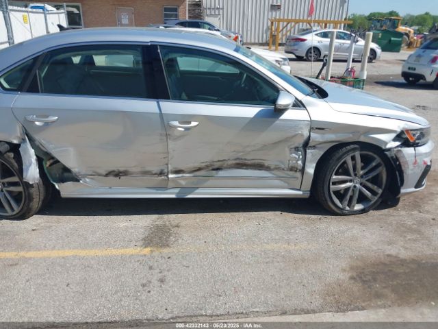 2017 VOLKSWAGEN PASSAT 1VWDT7A38HC082867 Photo 5