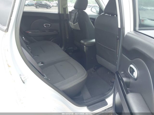 KNDJP3A58E7733682 KIA SOUL +