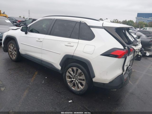 2019 TOYOTA RAV4 JTMC1RFV3KD015766 Photo 2
