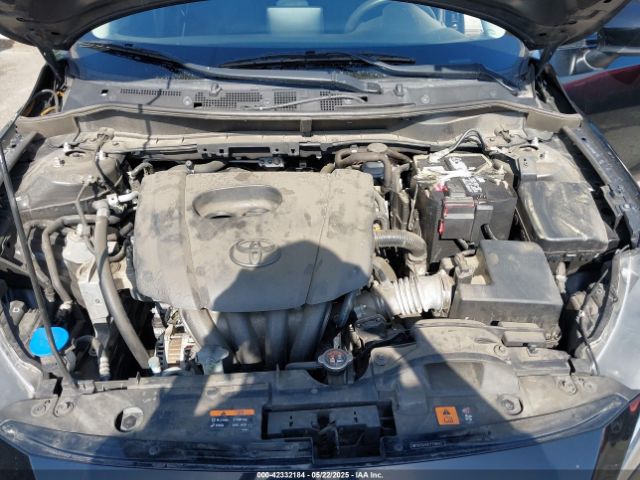 3MYDLBJV0LY706427 Toyota YARIS LE