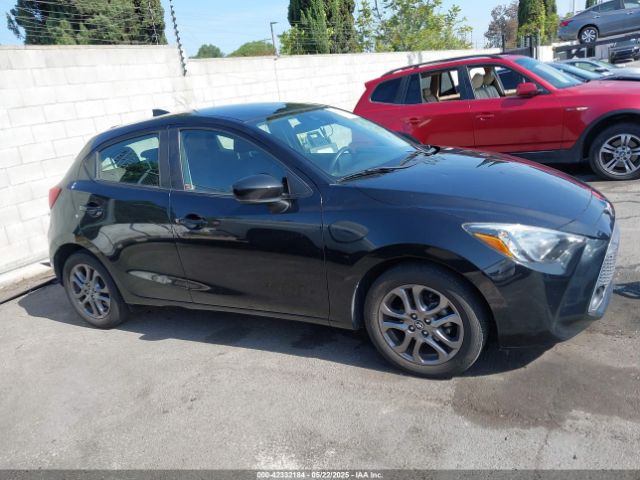 3MYDLBJV0LY706427 Toyota YARIS LE