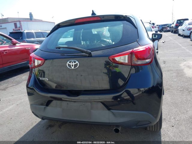 3MYDLBJV0LY706427 Toyota YARIS LE